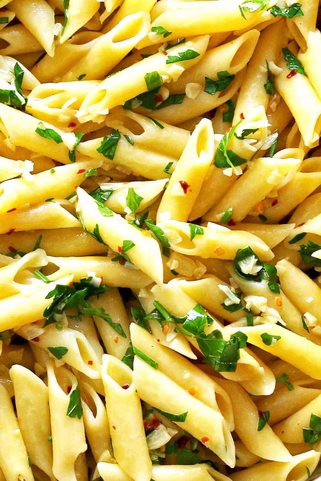No Parmesan Xxx Video - Penne Aglio e Olio - Easy Pasta Dish (with VIDEO!) Â» The Thirsty Feast