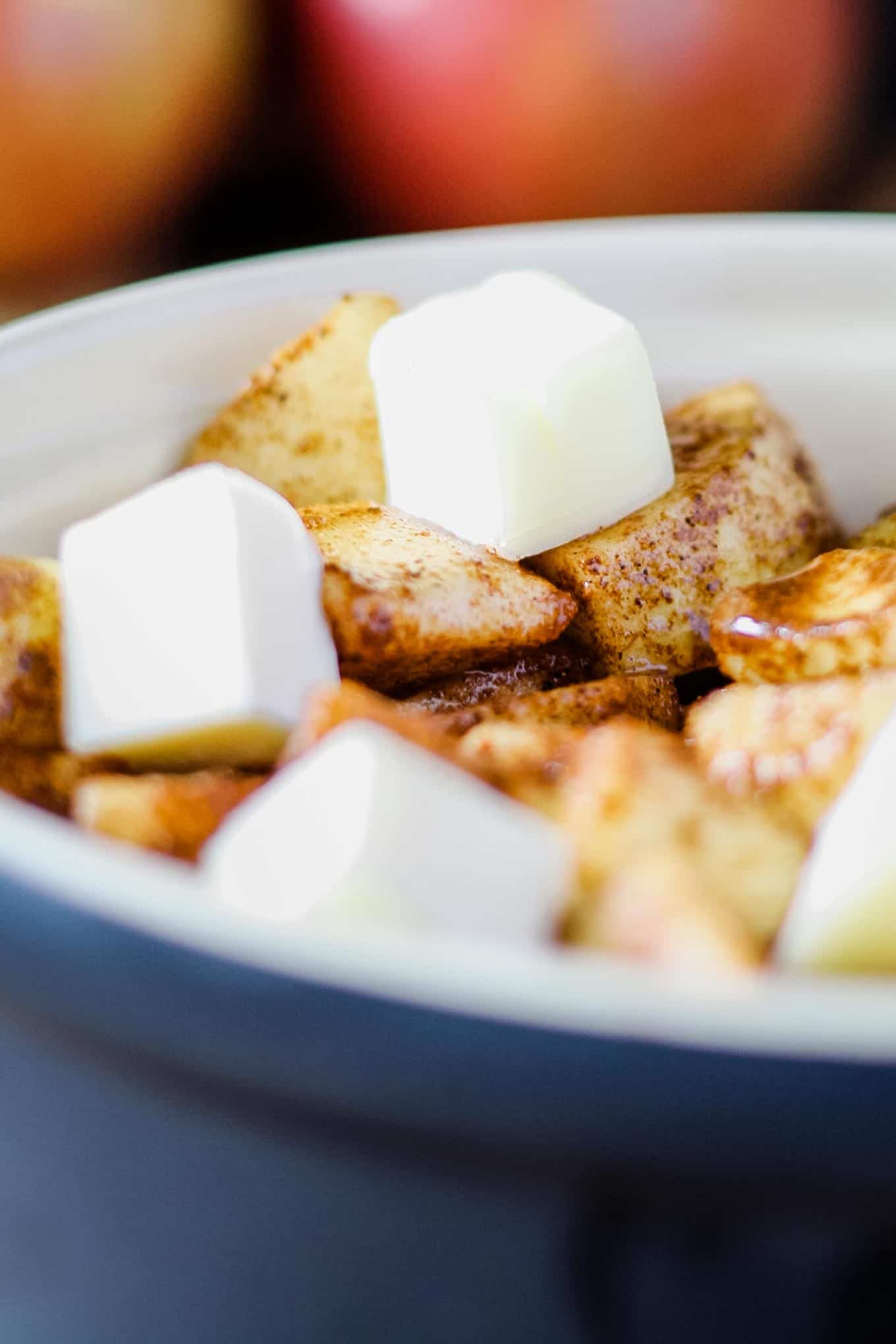 Easy Baked Apples Slices » The Thirsty Feast