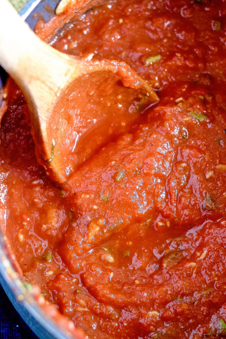 Homemade Roasted Garlic Tomato Sauce